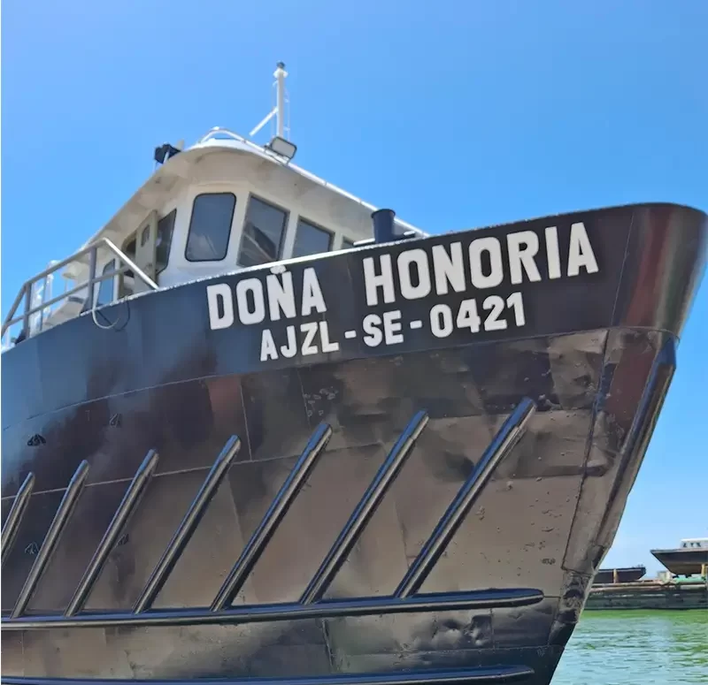 Remolcador doña honoria
